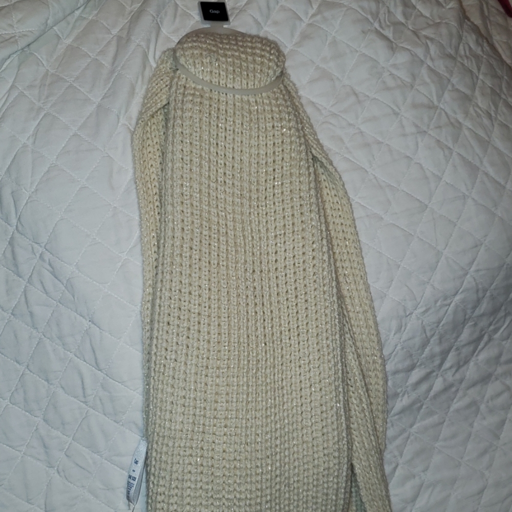 Gap Cream Scarf